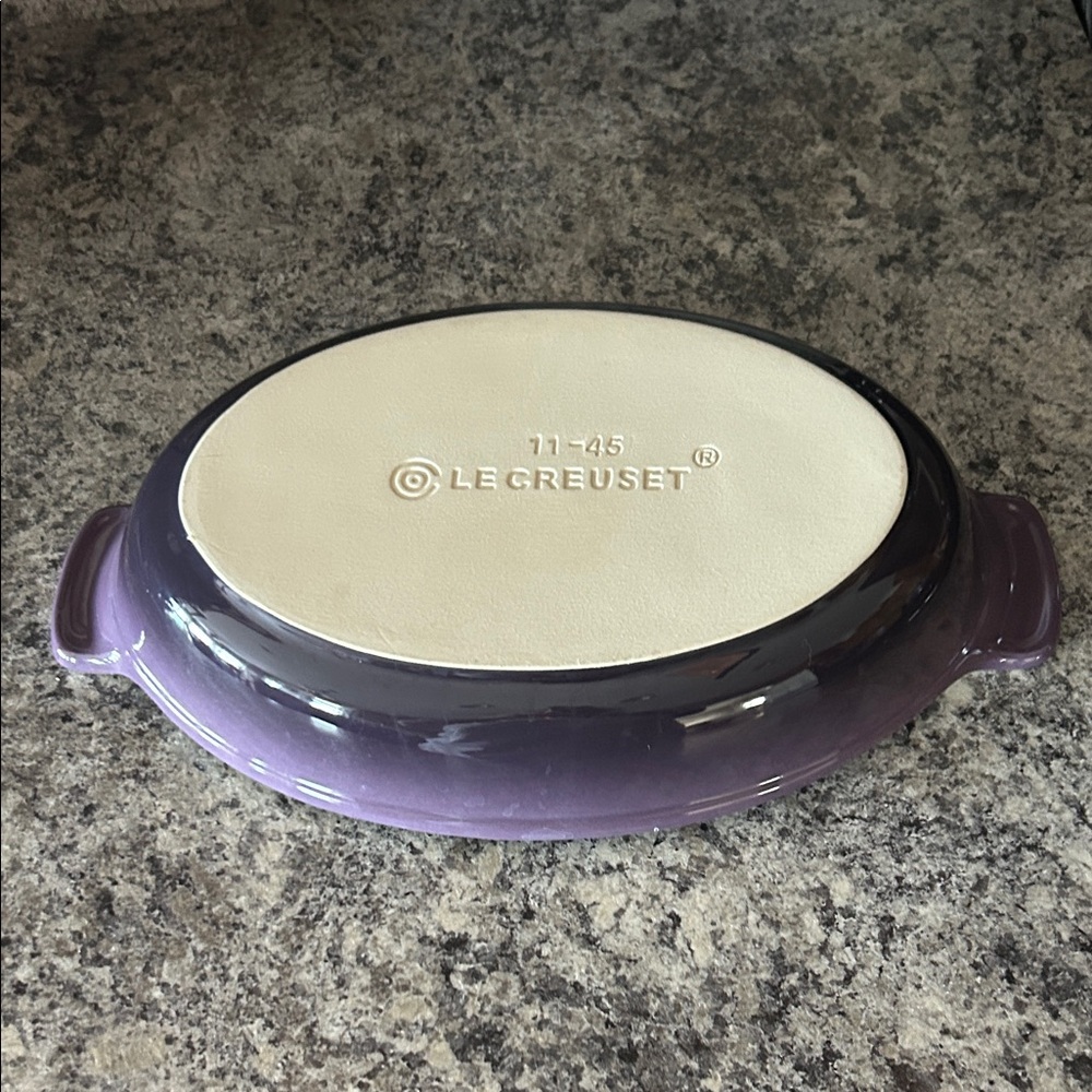 Le Creuset Oval Baking Dish - Cream and Purple - Picture 2 of 2
